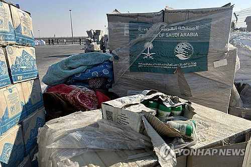 가자지구 향하는 구호품들[AFP=연합뉴스. 재판매 및 DB 금지]