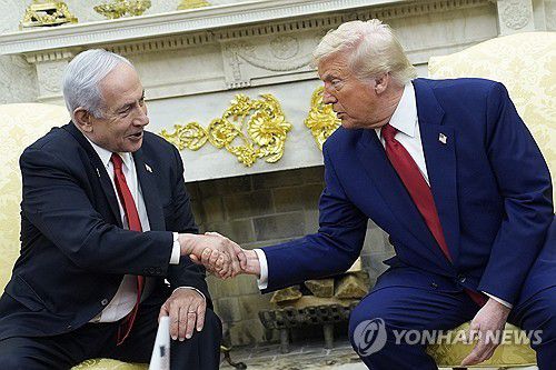 네타냐후 이스라엘 총리(좌)와 트럼프 미국 대통령[UPI=연합뉴스 자료사진. 재판매 및 DB 금지]