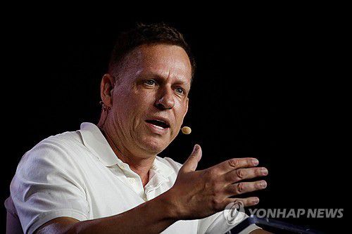 피터 틸 페이팔 및 팰런티어 창업자.[AFP 연합뉴스 자료사진. 재배부 및 DB 금지]