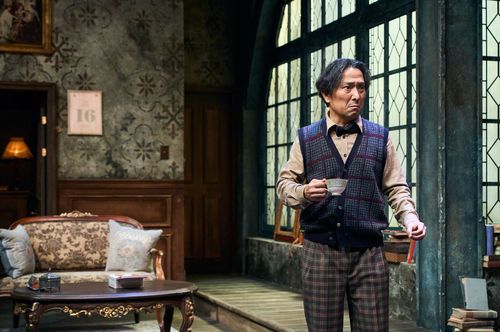 연극 '올드 위키드 송'에서 열연하고 있는 안석환[나인스토리 제공]