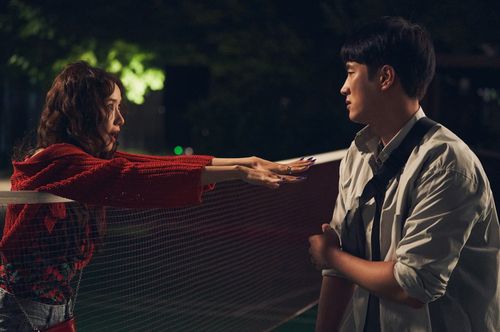 영화 '악마가 이사왔다' 속 한 장면[CJ ENM·외유내강 제공. 재판매 및 DB 금지]