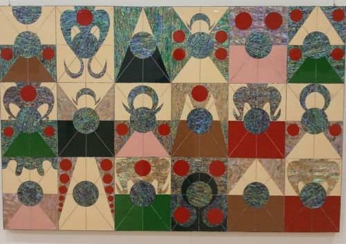 통영 출신 이진호 나전칠기 작가가 제작한 '통영연 나전칠기 벽걸이'[통영시 제공. 재판매 및 DB 금지]