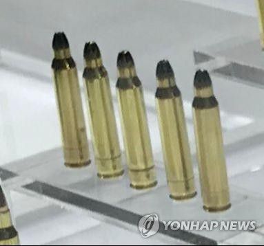 5.56mm 공포탄 2020년 방위산업전에서 공개된 공포탄. [이충원 기자 촬영]