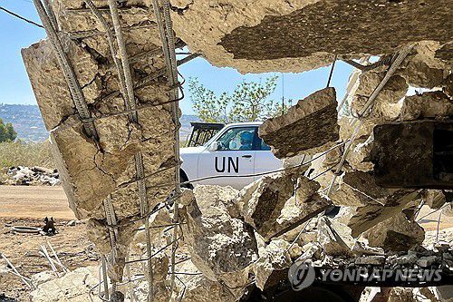 레바논 남부의 유엔평화유지군 차량EPA=연합뉴스. 재판매 및 DB 금지.