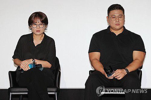 '북극성' 연출한 김희원-허명행(서울=연합뉴스) 이재희 기자 = 20일 서울 CGV 용산아이파크몰점에서 열린 디즈니플러스 시리즈 '북극성' 크리에이터스토크에 김희원(왼쪽)·허명행 공동감독이 참석하고 있다. 2025.8.20 scape@yna.co.kr