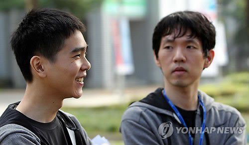 2010년 광저우 아시안게임 바둑 국가대표로 나선 이세돌과 이창호[연합뉴스 자료사진]