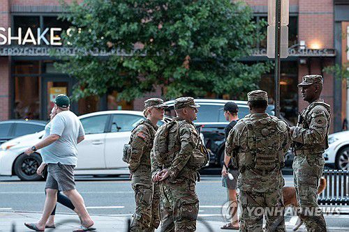 미국 워싱턴DC 시내에 배치된 주방위군 병력 [게티이미지/AFP=연합뉴스 자료사진]