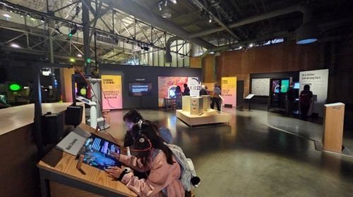 오디오를 들으며 체험하는 AI 사운드 전시 [이은준 제공]