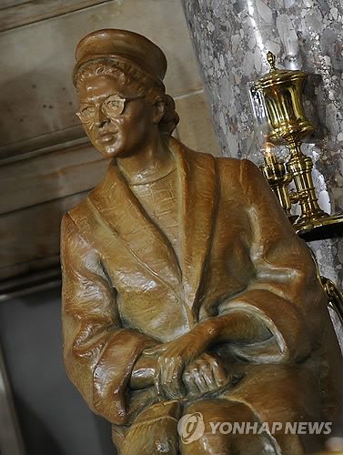 로자 파크스 동상[UPI 연합뉴스 자료사진. 재판매 및 DB 금지]