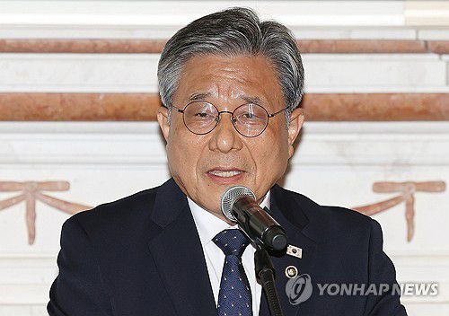 취임 간담회 연 허민 국가유산청장(서울=연합뉴스) 이재희 기자 = 허민 국가유산청장이 8일 서울 중구 덕수궁 석조전에서 열린 취임 언론간담회에서 발언하고 있다. 2025.9.8 scape@yna.co.kr