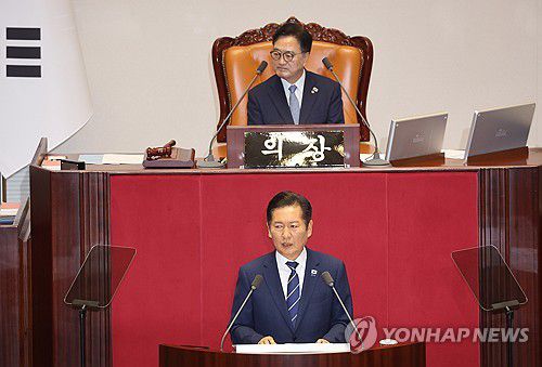 국회 교섭단체 연설하는 정청래 대표(서울=연합뉴스) 박동주 기자 = 더불어민주당 정청래 대표가 9일 서울 여의도 국회 본회의에서 교섭단체 대표 연설을 하고 있다. 2025.9.9 pdj6635@yna.co.kr