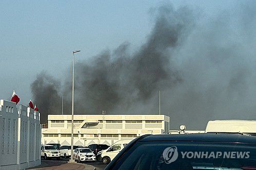 9일(현지시간) 이스라엘군의 공습으로 카타르 도하에서 폭발이 일어난 모습[로이터 연합뉴스. 재판매 및 DB 금지]