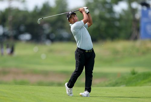 히가 카즈키의 아이언 샷.[KPGA 제공. 재판매 및 DB 금지]