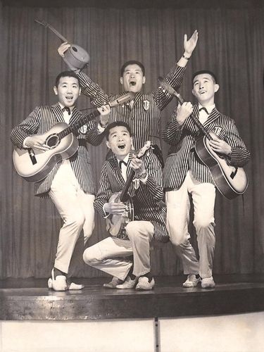 쟈니브라더스좌로부터 시계 방향으로 김준, 김현진, 양영일, 진성만(가운데). [박성서 대중음악평론가 제공. 재판매 및 DB 금지]