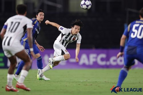 공격 찬스 노리는 FC서울 황도윤[한국프로축구연맹 제공. 재판매 및 DB 금지]