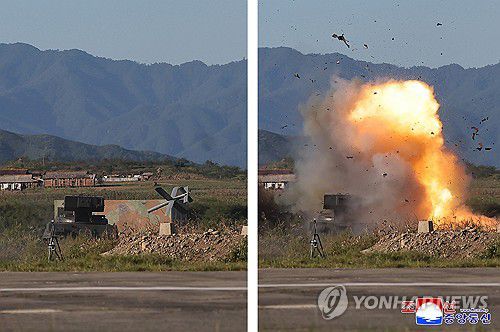 북한 김정은, 전술무인공격기 성능시험 지도(평양 조선중앙통신=연합뉴스) 김정은 북한 국무위원장이 지난 18일 무인항공기술연합체 산하 연구소와 기업소들에서 개발 생산하고 있는 무인무장장비들의 성능 시험을 지도했다고 조선중앙통신이 19일 보도했다. 2025.9.19      [국내에서만 사용가능. 재배포 금지. For Use Only in the Republic of Korea. No Redistribution] nkphoto@yna.co.kr