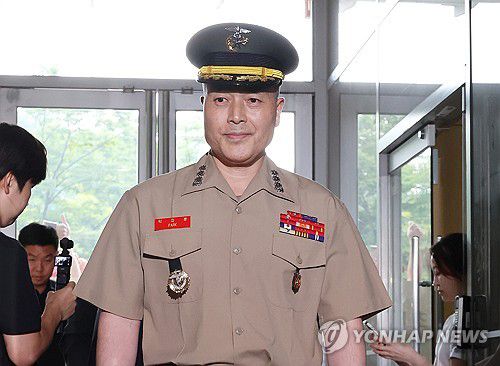 박정훈 대령, 순직해병특검 참고인 출석(서울=연합뉴스) 김주형 기자 = 채상병 사망 사건 초동조사 당시 수사외압을 폭로했던 박정훈 해병대 수사단장(대령)이 31일 서울 서초구 순직해병특검 사무실에 참고인 신분으로 출석하고 있다. 2025.7.31 kjhpress@yna.co.kr