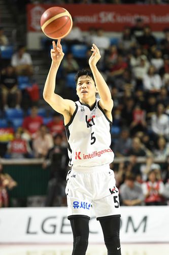 kt 김선형의 슛[KBL 제공. 재판매 및 DB 금지]
