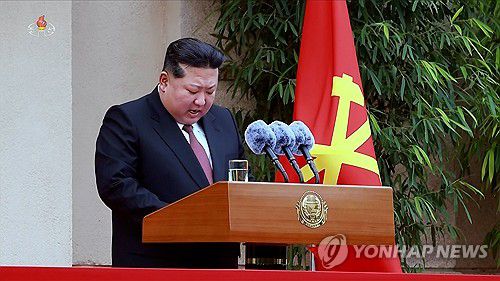 김정은 "당 권위 훼손 요소 색출·제거해야"(서울=연합뉴스) 김정은 국무위원장이 당 창건 80주년을 앞두고 지난 8일 당창건사적관을 방문해 한 기념연설에서 "당 권위를 훼손시키는 요소들을 색출·제거하고 당내 기강을 다져야 한다"고 강조했다고 조선중TV가 9일 보도했다. [조선중앙TV 화면] 2025.10.9      [국내에서만 사용가능. 재배포 금지. For Use Only in the Republic of Korea. No Redistribution] nkphoto@yna.co.kr