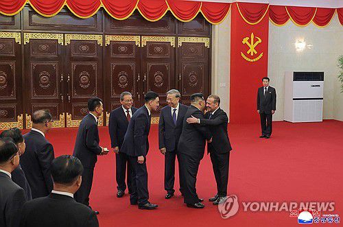 북한, 노동당창건 80주년 경축행사 진행(평양 조선중앙통신=연합뉴스) 김정은 북한 국무위원장이 참석한 가운데 노동당 창건 80주년 경축행사가 9일 평양 능라도 5월1일경기장에서 진행되었다고 조선중앙통신이 10일 보도했다. 2025.10.10      [국내에서만 사용가능. 재배포 금지. For Use Only in the Republic of Korea. No Redistribution] nkphoto@yna.co.kr