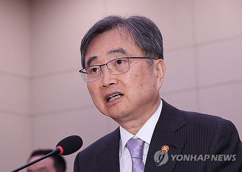 조현 외교부 장관(서울=연합뉴스) 박동주 기자 = 조현 외교부 장관이 13일 서울 여의도 국회에서 열린 외교통일위원회 국정감사에서 의원 질의에 답하고 있다. 2025.10.13 pdj6635@yna.co.kr