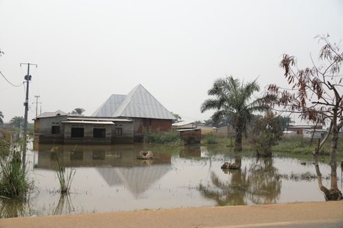 부룬디 홍수 피해 현장2024년 부룬디 수도 부줌부라에서 15㎞ 떨어진 가툼바 마을의 홍수 피해. 탕가니카 호수의 범람으로 집과 경작지가 물에 잠겼다. [김광수 제공. 재판매 및 DB 금지]