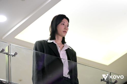 은퇴식 앞두고 경기 지켜보는 김연경[한국배구연맹 제공. 재판매 및 DB 금지]