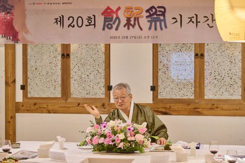 윤영달 크라운해태제과 회장[크라운해태 제공]