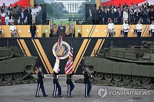 미국 육군 창립 기념 퍼레이드[EPA 연합뉴스 자료사진]