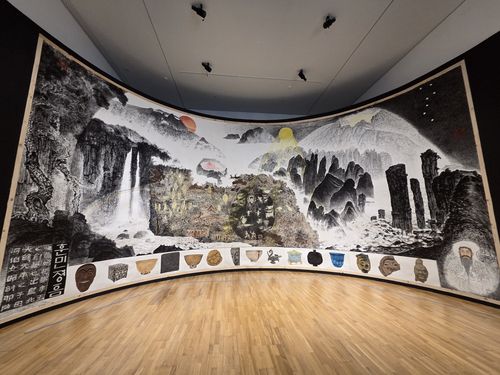 박대성 작 '코리아 판타지'(경주=연합뉴스) 박의래 기자 = 21일 경주 솔거 미술관에 전시된 박대성 작가의 '코리아 판타지'. 2025.10.21. laecorp@yna.co.kr