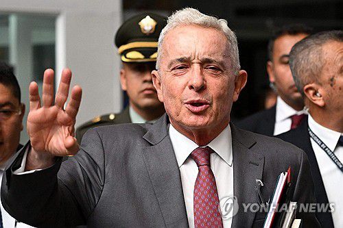 알바로 우리베 콜롬비아 전 대통령[AFP 연합뉴스 자료사진. 재판매 및 DB 금지]