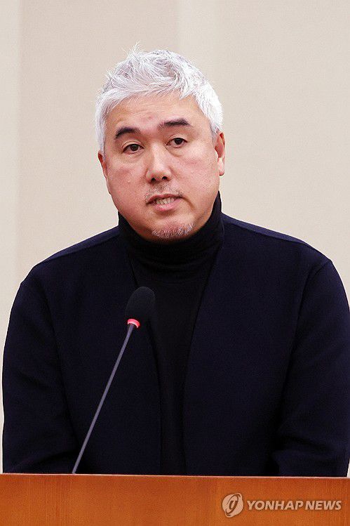 '지도자 가혹행위' 관련 질의에 답하는 박세우 빙상연맹 전무(서울=연합뉴스) 김주성 기자 = 박세우 대한빙상경기연맹 전무이사가 27일 서울 여의도 국회에서 열린 문화체육관광위원회의 대한체육회 등에 대한 국정감사에서 피겨 지도자의 가혹행위 논란과 관련한 질의에 답하고 있다. 2025.10.27 utzza@yna.co.kr