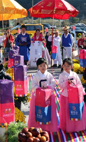 청사초롱마을 전통혼례축제 [촬영 이상학]