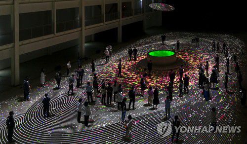 미디어아트 특별전 '광장 : Beyond the movement'[국립아시아문화전당 제공]