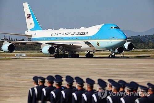 세계에서 두번째로 비싼 군용기인 미 대통령 전용기 '에어포스 원'[연합뉴스 자료사진]