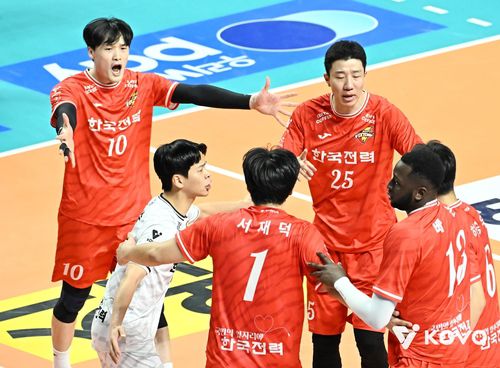 득점 후 기뻐하는 한국전력 선수들[한국배구연맹 제공. 재판매 및 DB 금지]