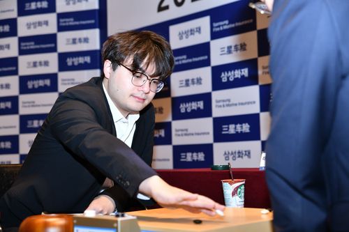 랴오위안허 9단이 삼성화재배에서 첫 우승을 차지했다.[한국기원 제공. 재판매 및 DB 금지]