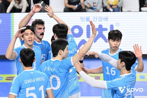 득점 후 기뻐하는 대한항공 선수들[한국배구연맹 제공. 재판매 및 DB 금지]