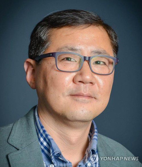 박홍근 하버드대학교 종신교수(서울=연합뉴스) 강태우 기자 = 박홍근 하버드대 교수가 삼성전자 SAIT(옛 삼성종합기술원) 원장(사장)에 21일 선임됐다.  2025.11.21   [삼성전자 제공. 재판매 및 DB 금지] photo@yna.co.kr