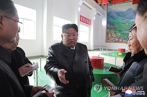 북한, 회양군민발전소 준공(평양 조선중앙통신=연합뉴스) 북한 조선중앙통신은 강원도에서 회양군민발전소 준공식이 20일에 진행됐다고 21일 보도했다. 통신은 김정은 북한 국무위원장이 준공식에 참석해 연설했다고 전했다.2025.11.21      [국내에서만 사용가능. 재배포 금지. For Use Only in the Republic of Korea. No Redistribution] nkphoto@yna.co.kr