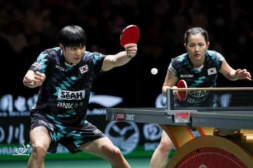 혼성단체 월드컵 혼합복식에 나선 박강현(왼쪽)과 김나영 [대한탁구협회 제공. 재판매 및 DB 금지]