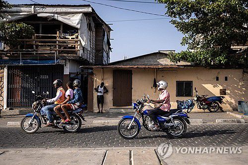 일상 되찾은 베냉 시민들[AFP 연합뉴스 자료사진. 재판매 및 DB 금지]