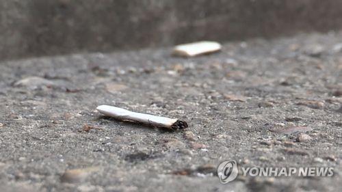 담배꽁초 ※ 기사와 직접 관련 없는 자료사진입니다.[연합뉴스TV 제공]