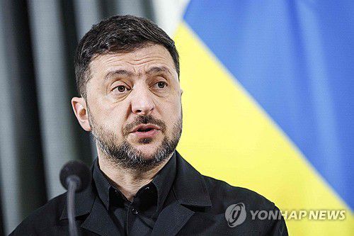 기자회견하는 젤린스키 대통령[AFP=연합뉴스]