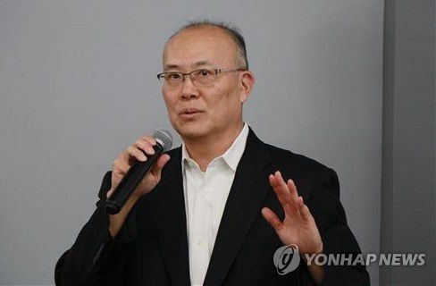 발언하는 데이비드 김 필리조선소 최고경영자(필라델피아=연합뉴스) 이지헌 특파원 = 지난 22일(현지시간) 미국 펜실베이니아주 필라델피아의 한화필리조선소에서 데이비드 김 최고경영자(CEO)가 발언하고 있다. 2025.12.25 pan@yna.co.kr