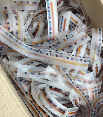 ID제품 자투리 폐기물[한국조폐공사 제공. 재판매 및 DB 금지]