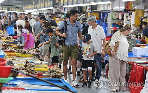 부산 외국인 관광객[강선배 기자]
