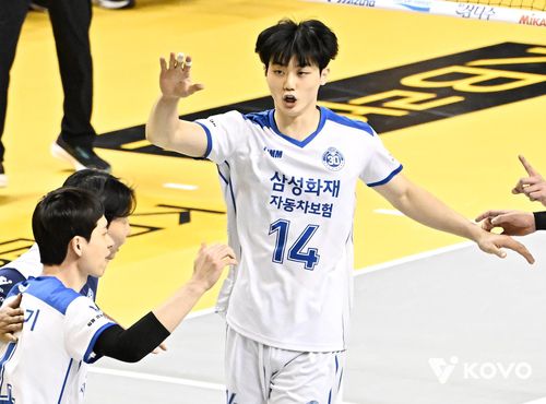 파이팅 외치는 삼성화재의 이우진 [한국배구연맹 제공. 재판매 및 DB 금지]