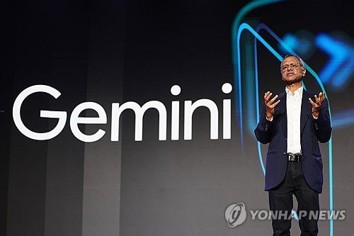 구글 AI 제미나이 소개하는 마니쉬 굽타 디렉터 (서울=연합뉴스) 김도훈 기자 = 구글 마니쉬 굽타 딥마인드 시니어 디렉터가 2일 서울 강남구 조선 팰리스 호텔에서 열린 '구글 포 코리아'에서 '새로운 가능성을 여는 구글 AI'를 주제로 발언하며 구글 AI 제미나이에 대해 이야기 하고 있다. 2025.7.2     superdoo82@yna.co.kr