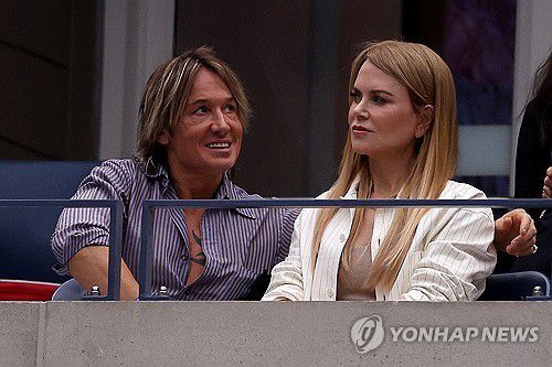 2023년 9월 US오픈 테니스 결승전 관람하는 니콜 키드먼과 키스 어번[AFP/게티이미지=연합뉴스 자료사진]